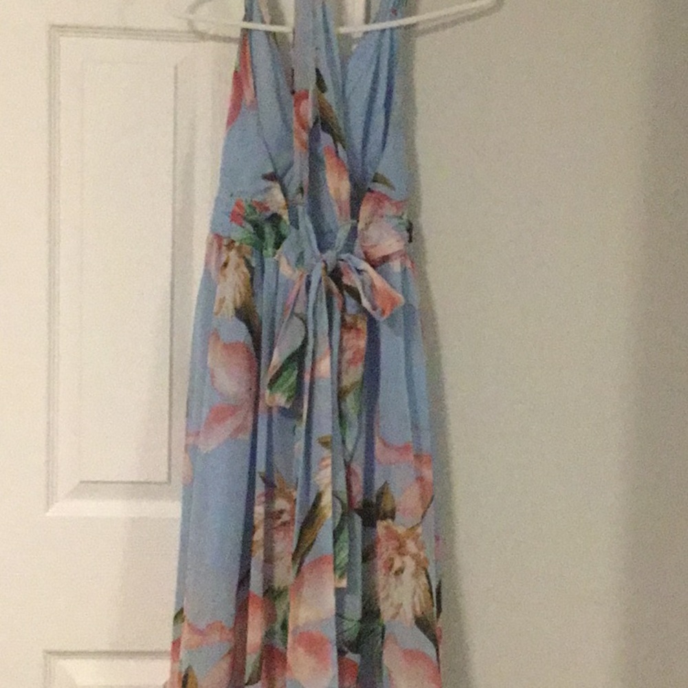 Dress - Picture 3 of 3